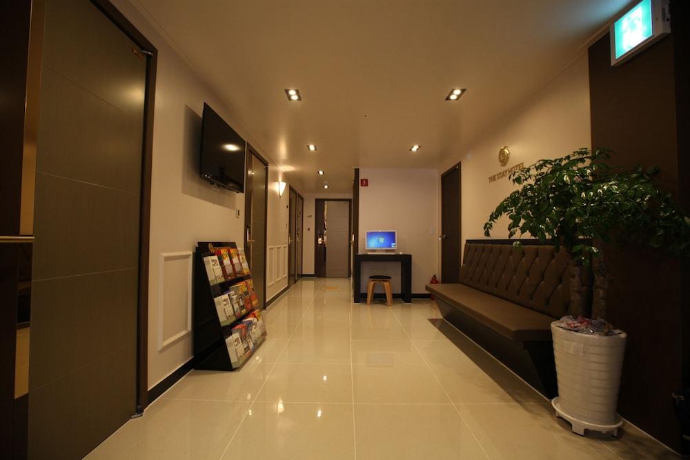 The Stay Hotel Myeongdong Сеул Экстерьер фото